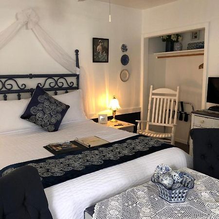 The Bent Elbow Hotel Silverton Bagian luar foto