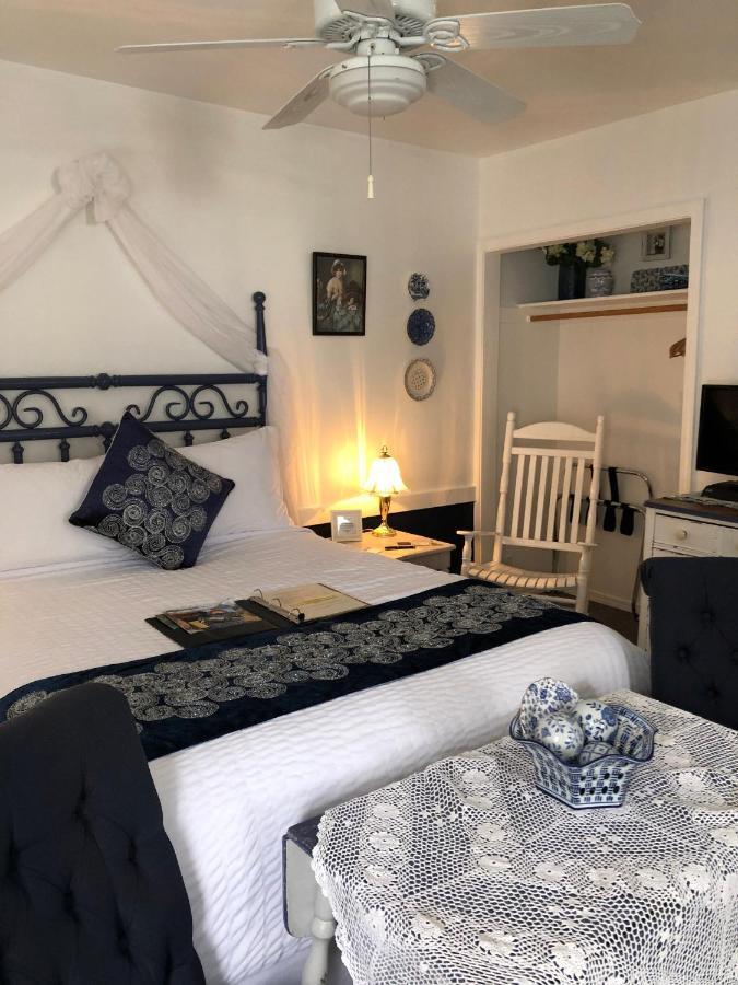 The Bent Elbow Hotel Silverton Bagian luar foto