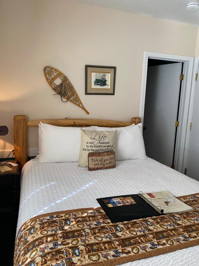 The Bent Elbow Hotel Silverton Bagian luar foto